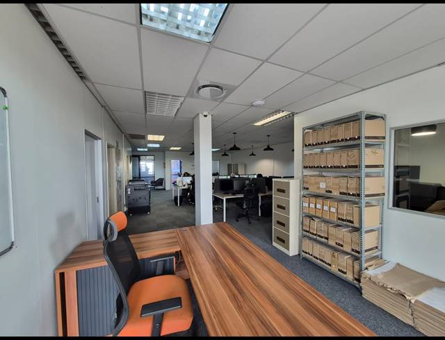 177M² OFFICE FOR SALE IN LITTLE FALLS